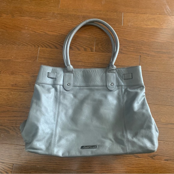 Kenneth Cole Handbags - Grey Leather Kenneth Cole Oversized Shoulder Bag